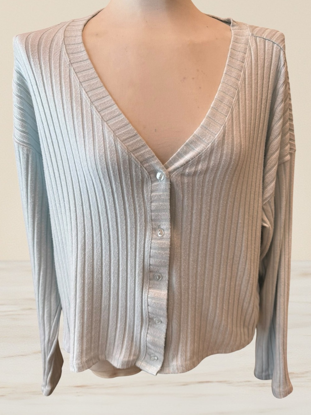 Z Supply Women’s L Silky Rib V Neck Button Front Cardigan